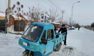 冰城公安：在风雪中温情救援 绘就冬日最暖画卷